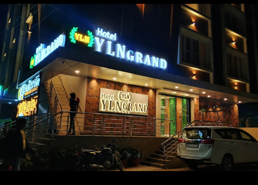 Hotel YLN GRAND