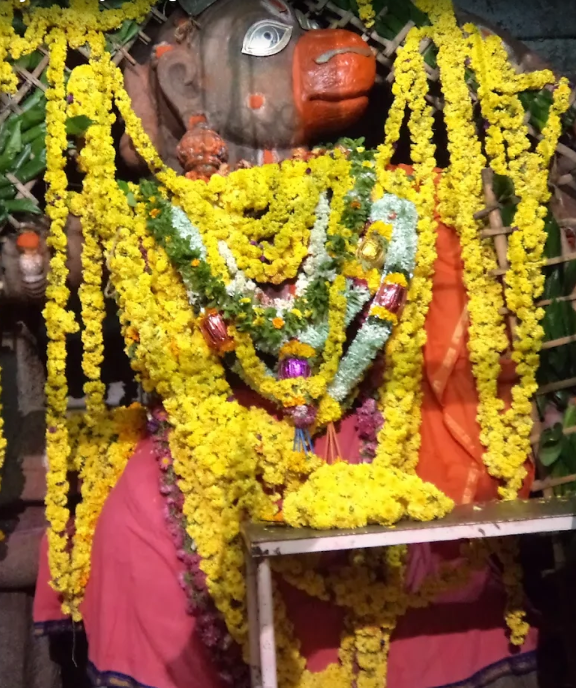 Vooru Vakili Aanjaneya Swamy Temple